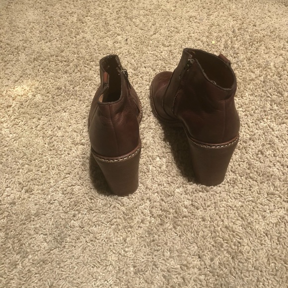 Madewell River Tread ankle boots 8.5 - Picture 3 of 4